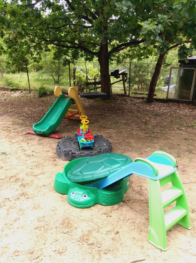 Narev Domy Wakacyjne Kazdy Dom Na Wylacznosc Oddzielnie Ogrodzony Pomiechówek Esterno foto