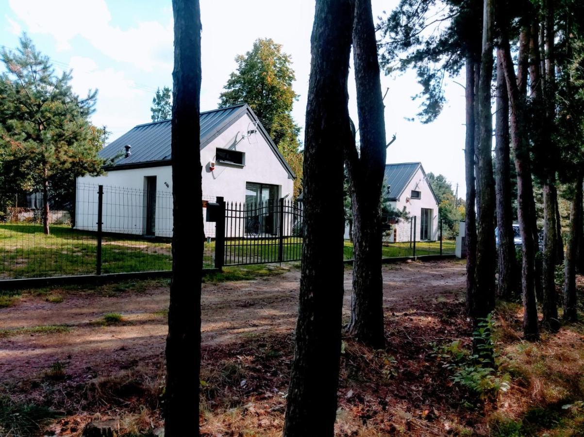 Narev Domy Wakacyjne Kazdy Dom Na Wylacznosc Oddzielnie Ogrodzony Pomiechówek Esterno foto